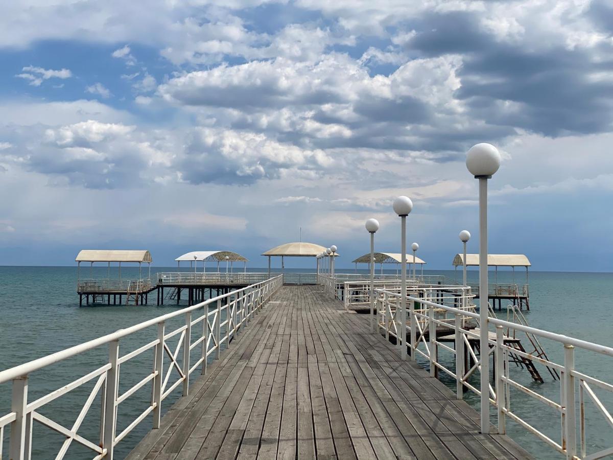 Апартаменты РАДУГА Иссык-Куль Chon-Sary-Oy Экстерьер фото